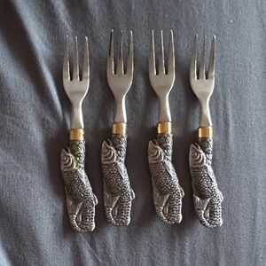 Set of 4 Arthur Court Aluminum Salon handle fish forks. Great condition.